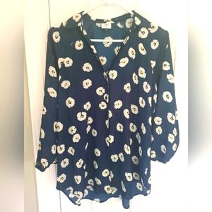 Blue floral cabi XXS button down blouse